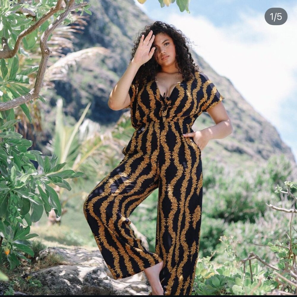 Waikiki Long Jumper Aloha Lei by Lexbreezy